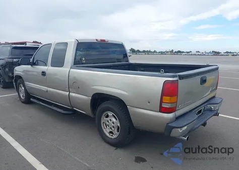 2000 Chevrolet Silverado 1500 Ls z USA, uszkodzony, nr VIN 2GCEC19T5Y1171407